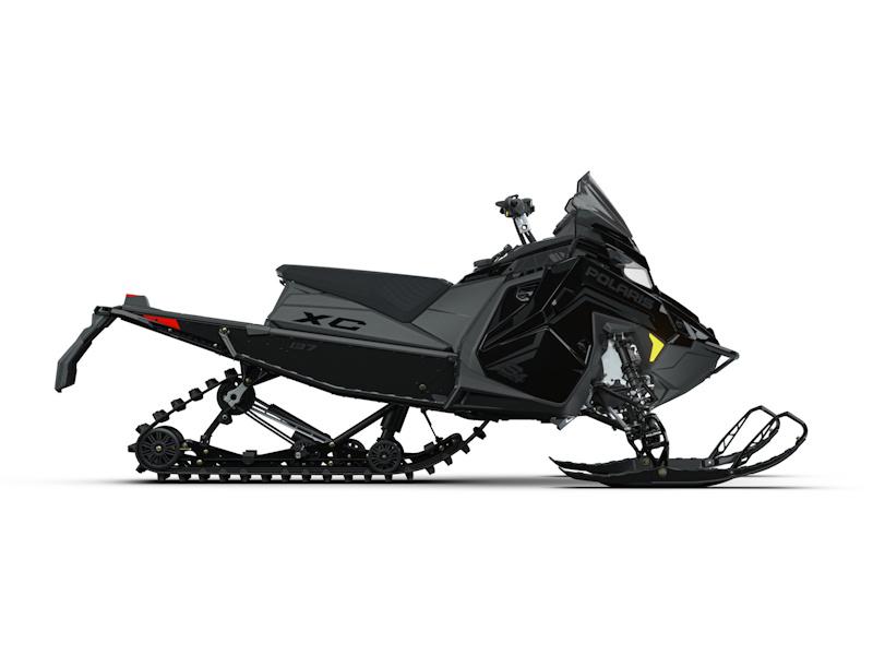 2027 Polaris ProStar S4 INDY XC 137 7S